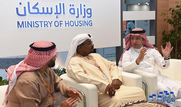 Saudi minister discusses housing project ties with foreign counterparts