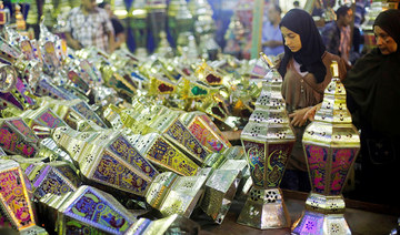 Virus pandemic hits Egypt’s Ramadan preparations, prayers 