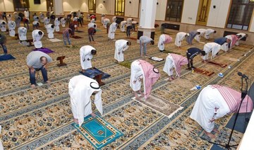Saudi Arabia reopens mosques after 2 month coronavirus lockdown