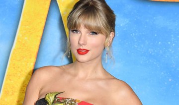 Taylor Swift donates $30,000 to student’s UK university fund