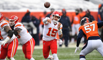 Chiefs rout Broncos 43-16 as Mahomes barely breaks a sweat