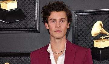 Shawn Mendes collaborates with Justin Bieber 