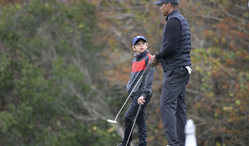 From father to son, Tiger Woods looking only for enjoyment