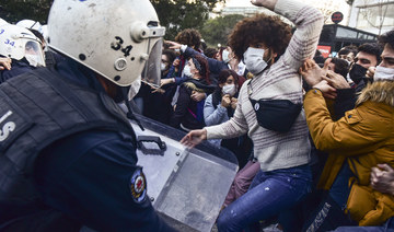 Anger as police close gates, block student protesters at top Turkish university