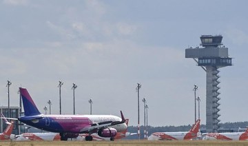 Wizz Air passenger numbers slump 87% in February