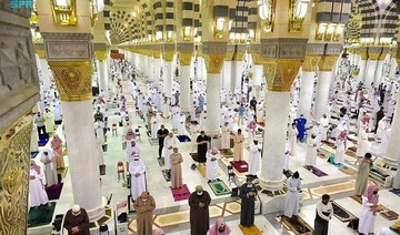 Muslims perform first Tarawih prayer at Saudi Arabia's Two Holy Mosques