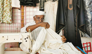  Following the parallel lines of Najran’s traditional wear