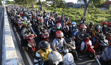 Indonesians go extra mile for Eid festivities despite travel ban