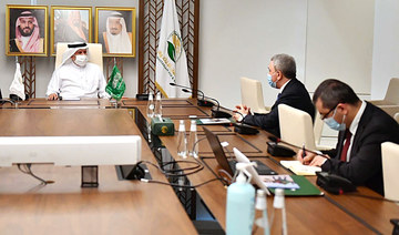 KSrelief chief meets Azerbaijan envoy in Riyadh