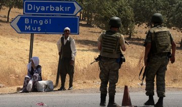 Soldiers guard a checkpoint close to provincial capital Diyarbakir. (AFP/File Photo)