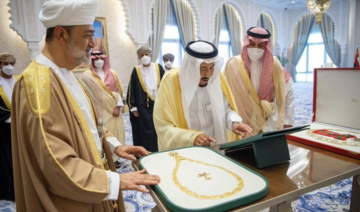 King Salman receives phone call, Eid greetings from Oman’s sultan