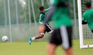 Saudi footballer Osama Al-Mubarik signs pro contract with Legia Warsaw