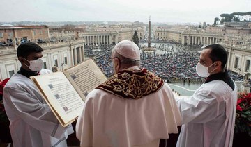 On Christmas, pope prays for pandemic’s end, peace dialogues