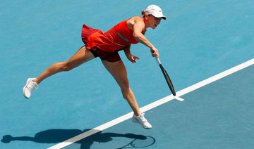 Simona Halep battles service demons to stay alive at Australian Open