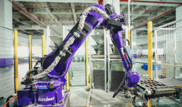 FedEx launches its first AI-powered sorting robot in China, echoing industry trends 