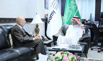 Dr. Saleh Al-Wohaiby meets with Sheikh Omar Khalil Al-Ayoubi. (SPA)