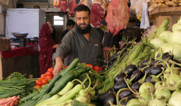 In a display of Ramadan kindness, Pakistani greengrocer gives up profit as food prices soar
