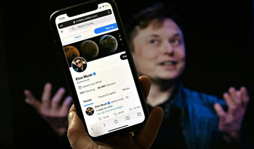 Twitter, under shareholder pressure, begins deal talks with Musk: sources