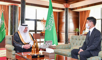Tabuk Gov. Prince Fahd bin Sultan meets Hirofumi Miyake, Deputy Head of Mission of the Embassy of Japan in Saudi Arabia. (SPA)