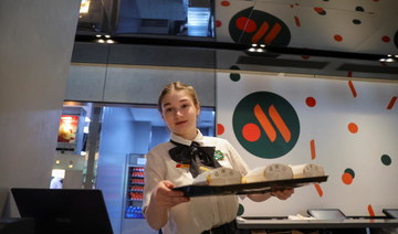 ‘Vkusno & tochka’: McDonald’s restaurants reopen in Russia under new name