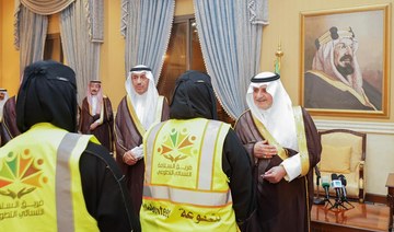Tabuk governor praises workers for participation in Hajj at Halat Ammar port