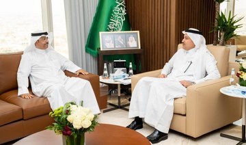 Bahraini transportation minister meets Saudi counterpart