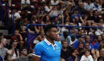 Giannis rests as Greece reach the EuroBasket knockout stage