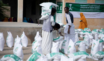 KSrelief distributed 10 tons of food baskets to several residential areas in Sudan. (SPA)