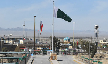 Amid deadly crackdown in Iranian city, Tehran seals border with neighbouring Pakistan