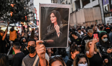 Conservative women join Iran protests for Amini