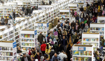 Egyptians hope to bag bargains at book fair as crisis bites