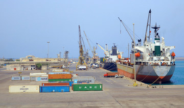 Houthis block Yemeni traders from using government-controlled ports 