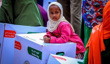 KSRelief continue distributing aid parcels for the displaced