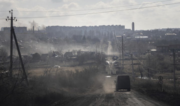 Civilians flee embattled town as Ukrainian pullout looms