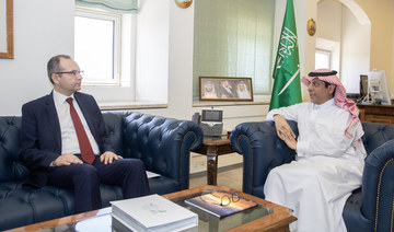 Saudi deputy minister receives Tunisian ambassador 