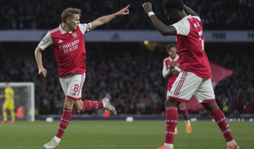 Arsenal back on top of Premier League after beating Chelsea