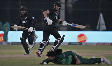 Pakistan beats New Zealand in 3rd ODI, clinches series