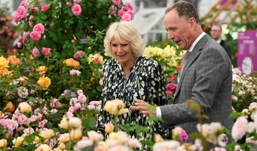 Women outnumber men for the first time at Chelsea Flower Show