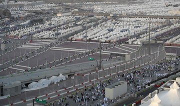 Hajj service providers given leave to remain at holy sites