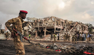 Suicide truck bomber kills 13 in Somalia