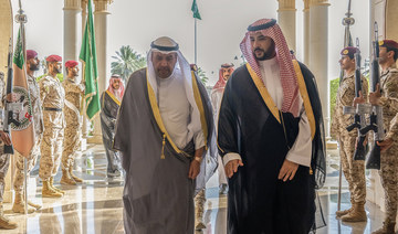 Saudi, Kuwaiti defense ministers discuss cooperation 