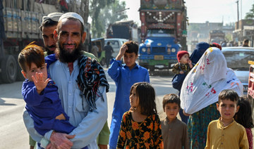 Afghans leave Pakistan due to illegal migrant crackdown