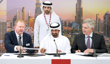 Emirates and flydubai expand fleets with Boeing orders at Dubai Airshow