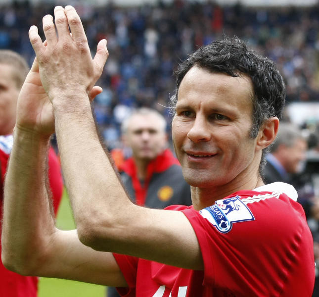 End of an era as United legend Giggs quits club