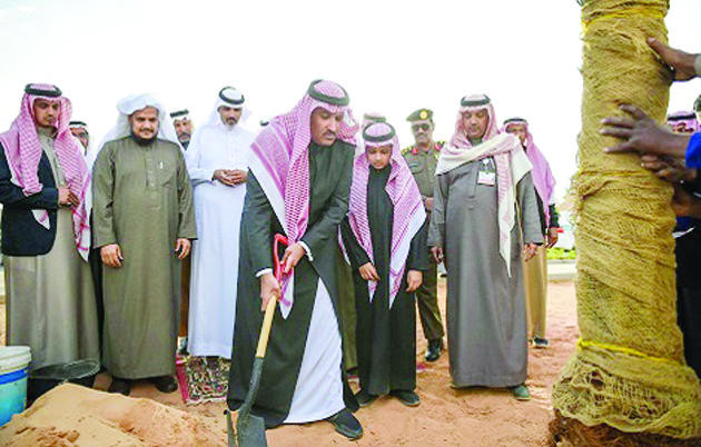 Madinah governor launches planting of date palms to help orphans