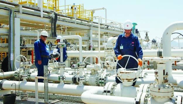 IEA: Saudi Arabia ousts US as biggest oil producer