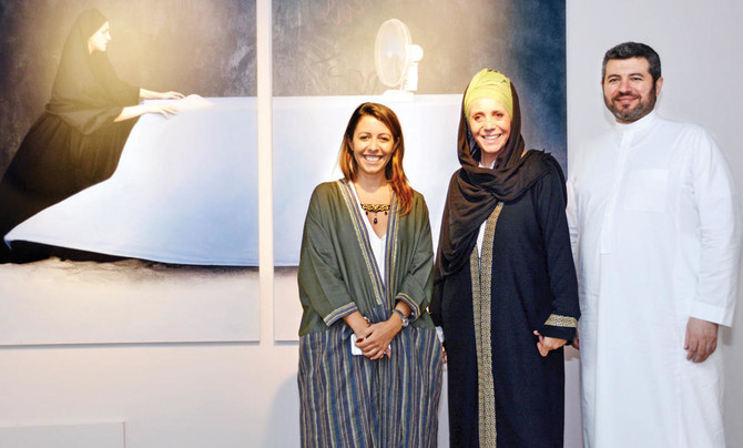 Islamic artist showcases her solo work at Jeddah gallery