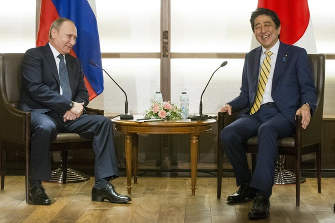 Putin, Abe hold talks on Japan-Russia territorial dispute