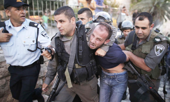 Zionists bar shot Palestinian from treatment in Jerusalem