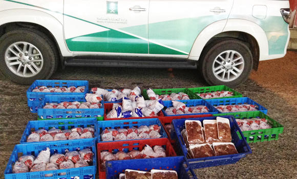 Keeping Hajis safe: Unfit foodstuff seized